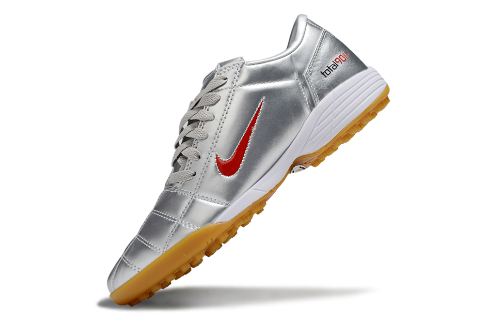 Chuteira Nike Total 90 TF