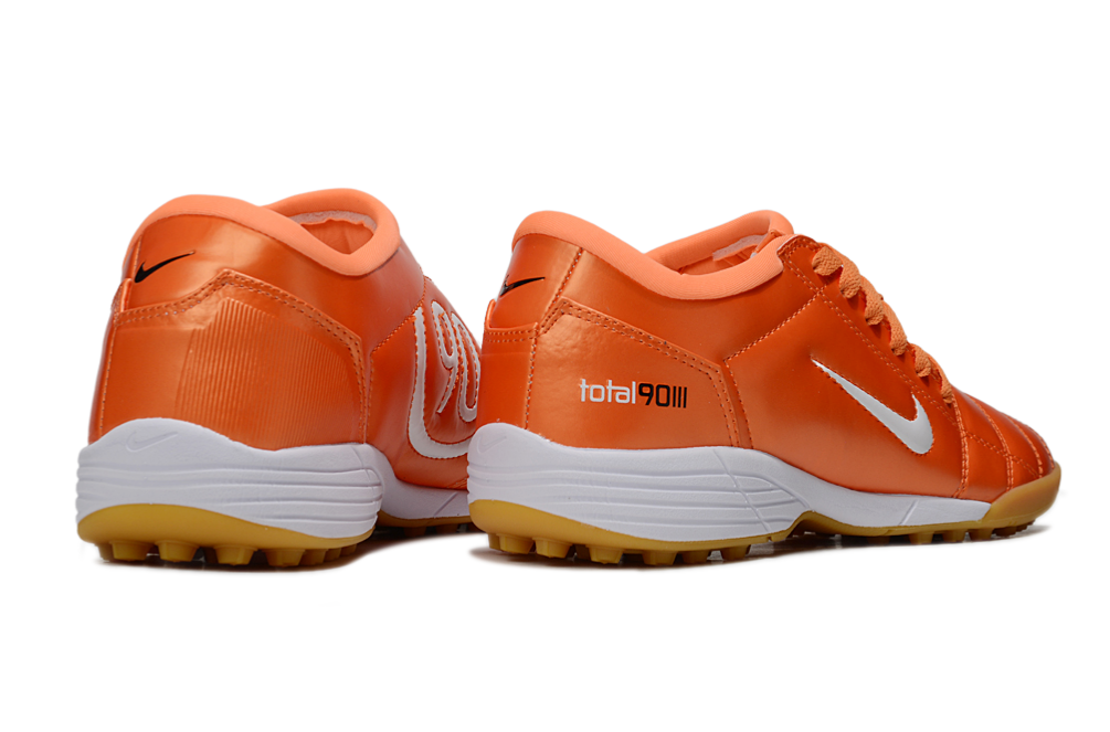 Chuteira Nike Total 90 TF