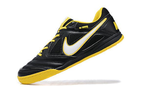 Chuteira Nike Supreme SB Gato IC