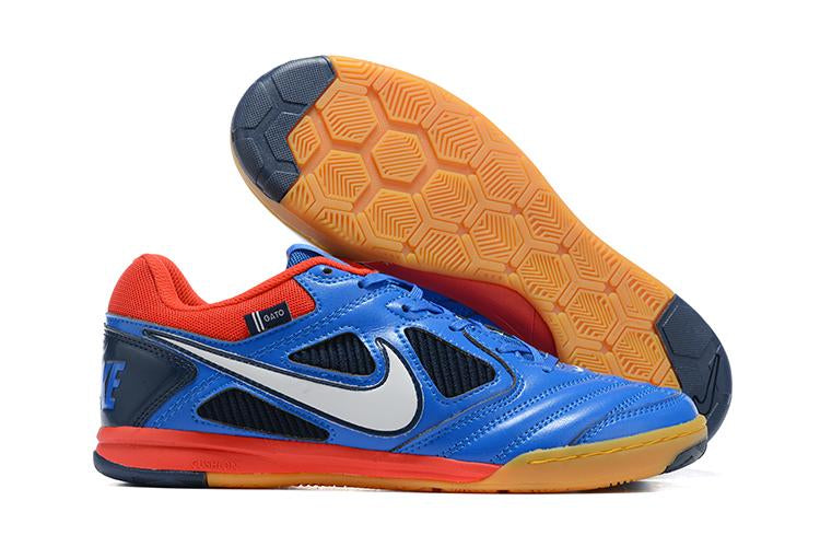 Chuteira Nike Supreme SB Gato IC