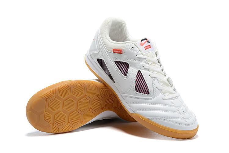 Chuteira Nike Supreme SB Gato IC