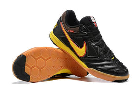 Chuteira Nike Supreme SB Gato IC