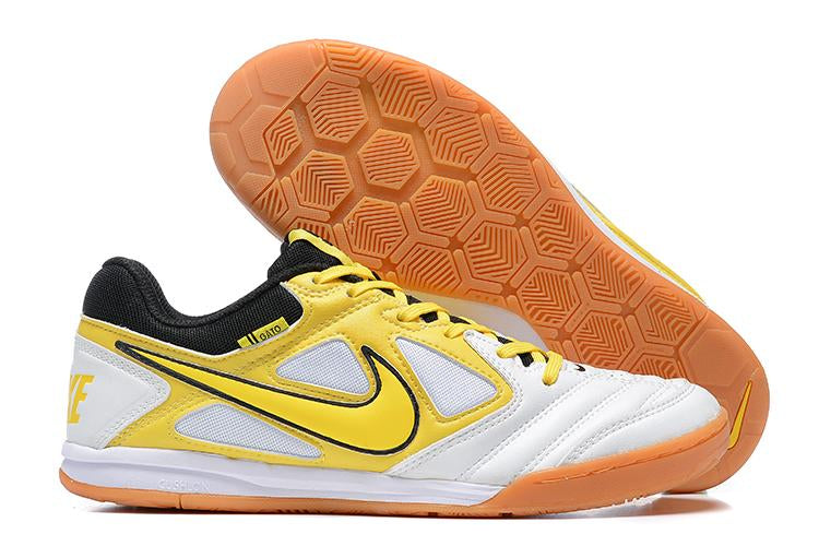 Chuteira Nike Supreme SB Gato IC