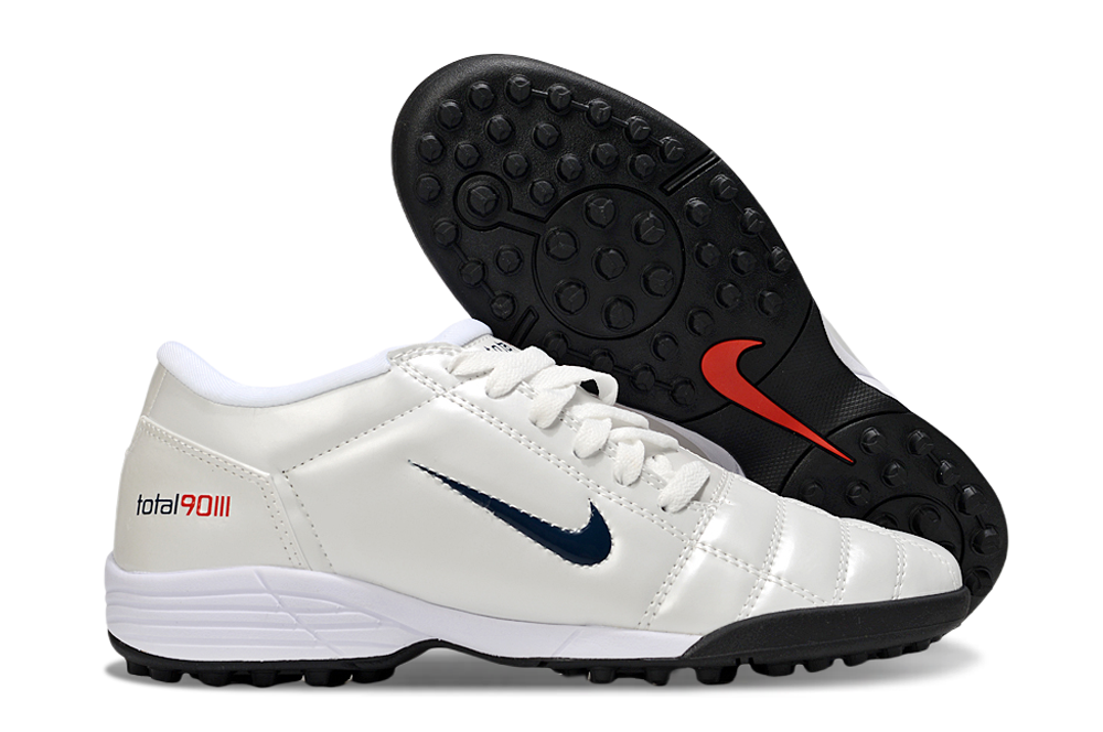 Chuteira Nike Total 90 TF