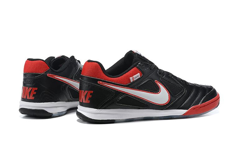 Chuteira Nike Supreme SB Gato IC