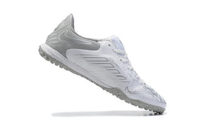Chuteira Nike Tiempo Legend 9 TF