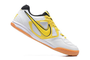 Chuteira Nike Supreme SB Gato IC