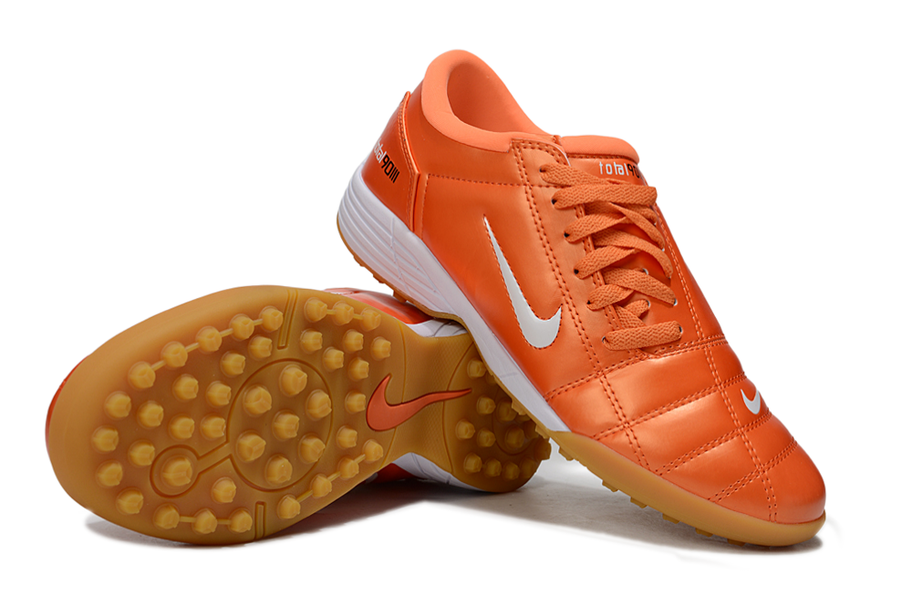Chuteira Nike Total 90 TF