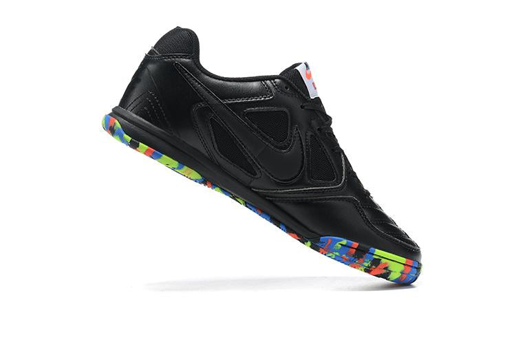 Chuteira Nike Supreme SB Gato IC