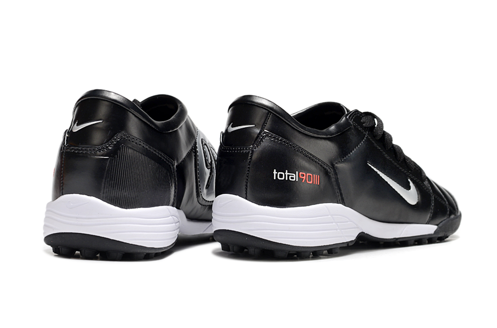 Chuteira Nike Total 90 TF