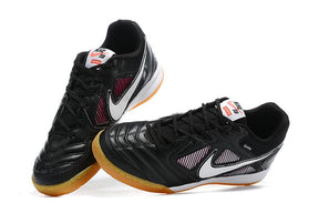 Chuteira Nike Supreme SB Gato IC