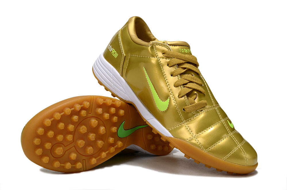 Chuteira Nike Total 90 TF