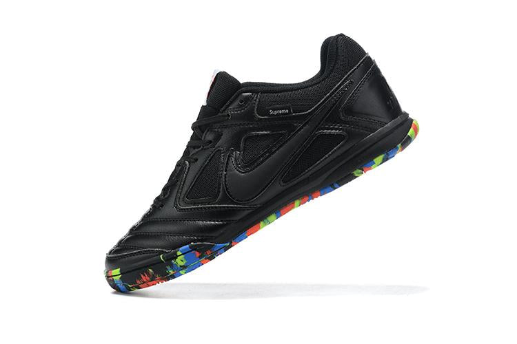 Chuteira Nike Supreme SB Gato IC