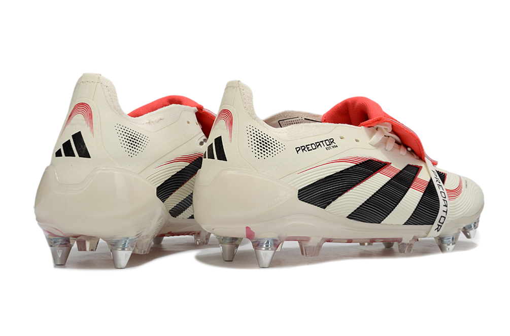 Chuteira Adidas Predator Accuracy SG Trava Mista