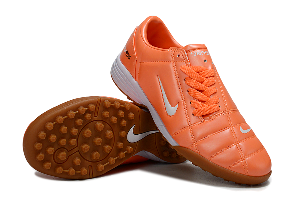 Chuteira Nike Total 90 TF