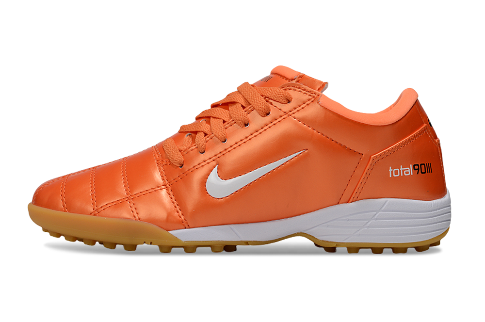 Chuteira Nike Total 90 TF