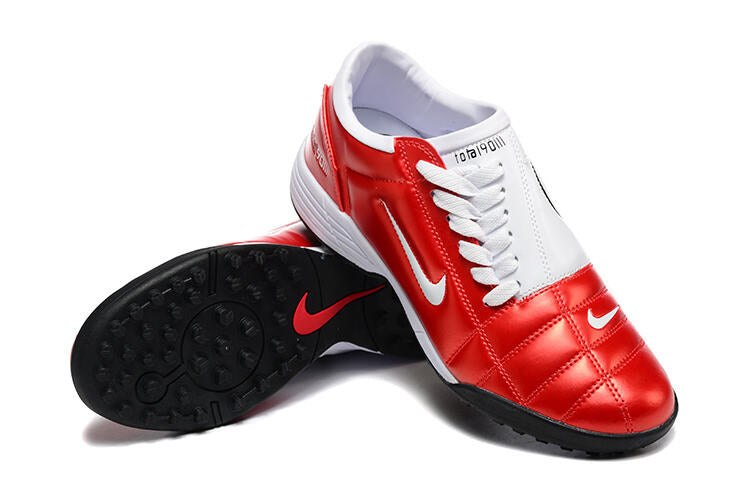 Chuteira Nike Total 90 TF