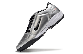 Chuteira Nike Total 90 TF