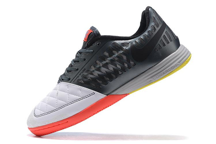 Chuteira Nike Lunar Gato 2 IC