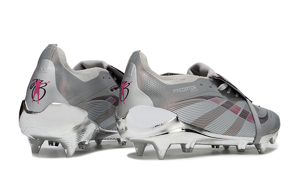 Chuteira Adidas Predator Accuracy SG Trava Mista