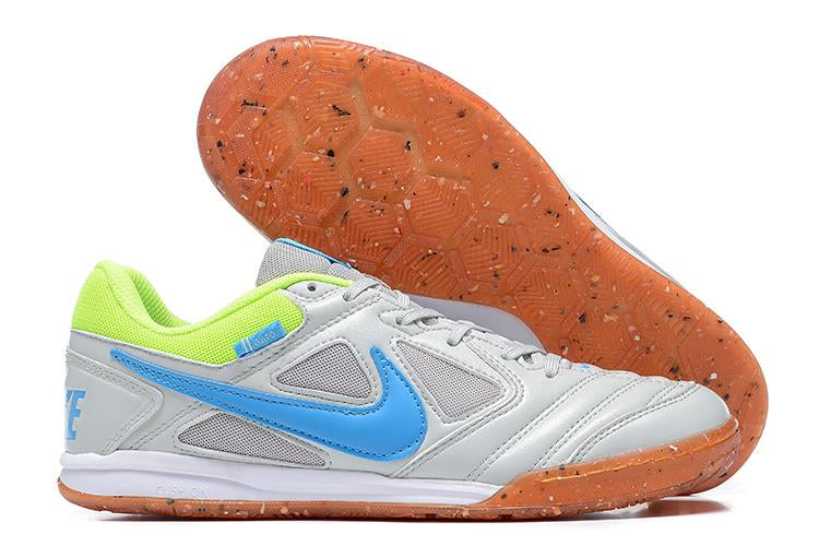 Chuteira Nike Supreme SB Gato IC