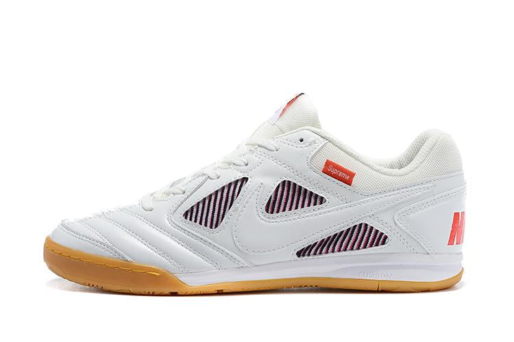 Chuteira Nike Supreme SB Gato IC