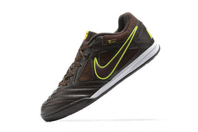 Chuteira Nike Supreme SB Gato IC