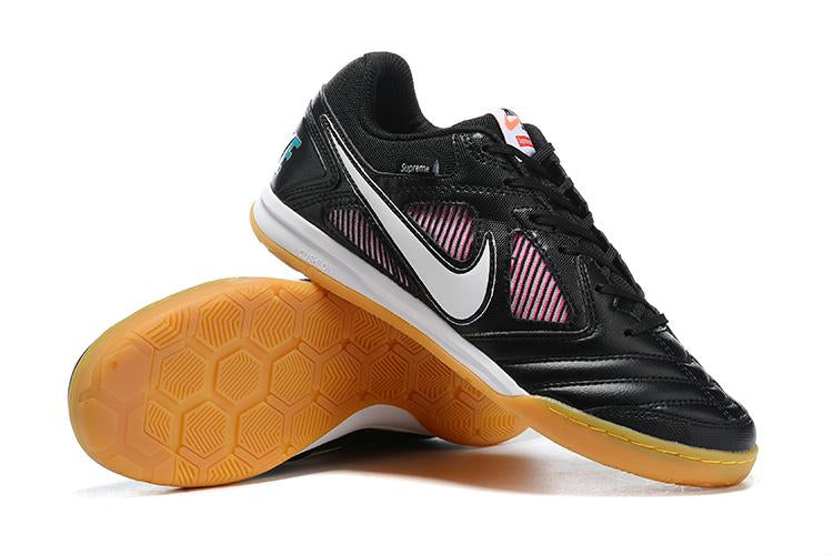 Chuteira Nike Supreme SB Gato IC