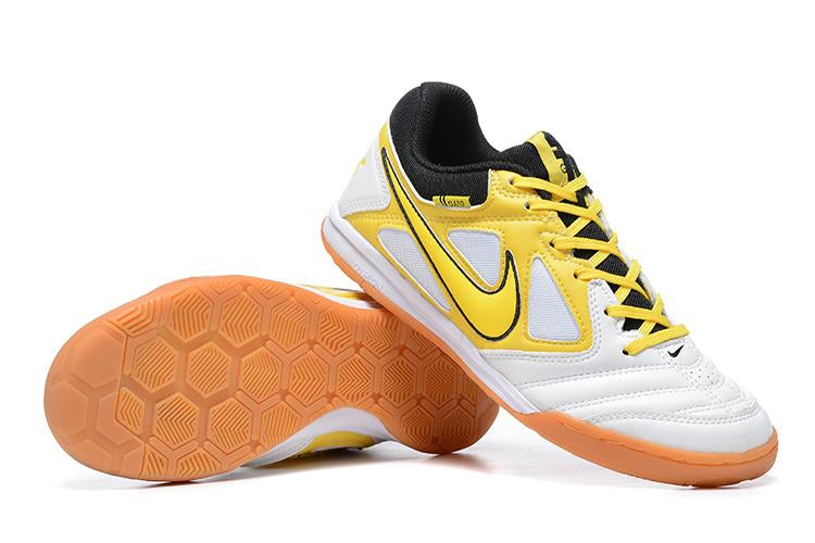 Chuteira Nike Supreme SB Gato IC