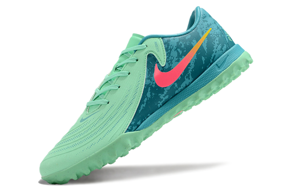 Chuteira Nike Phantom GX 2 Academy TF