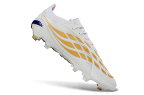 Chuteira Adidas Predator FG Trava De Silicone