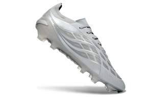 Chuteira Adidas Predator FG Trava De Silicone